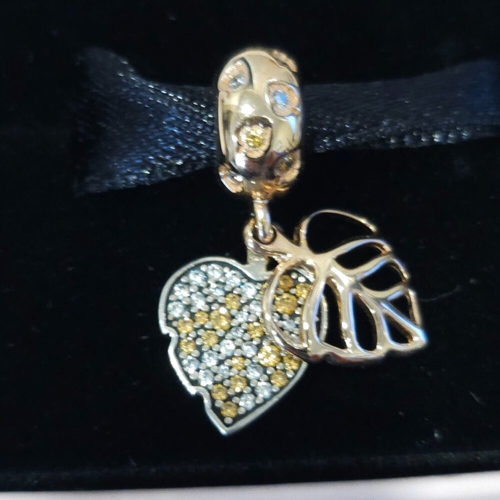 Authentic Pandora *Retired* ROSE™ SPARKLING LEAVES DANGLE CHARM 788247CZ
